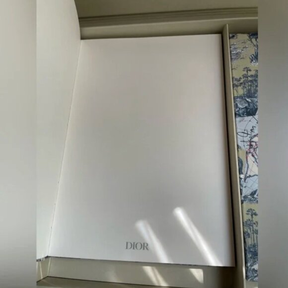 DIOR Gift Set Notebook Pencils Edition Around The World Stationary Set NIB - Picture 5 of 7